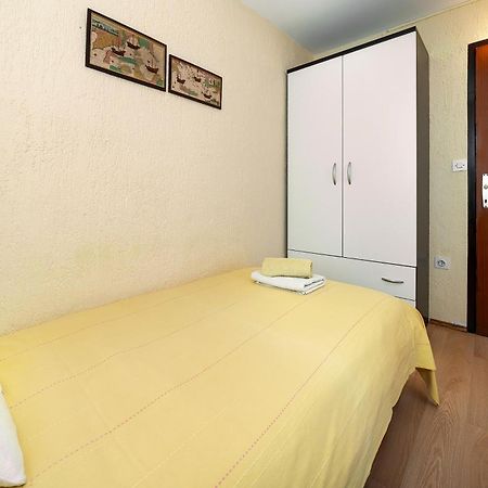 Apartments Ivo With Sea View Baška Kültér fotó