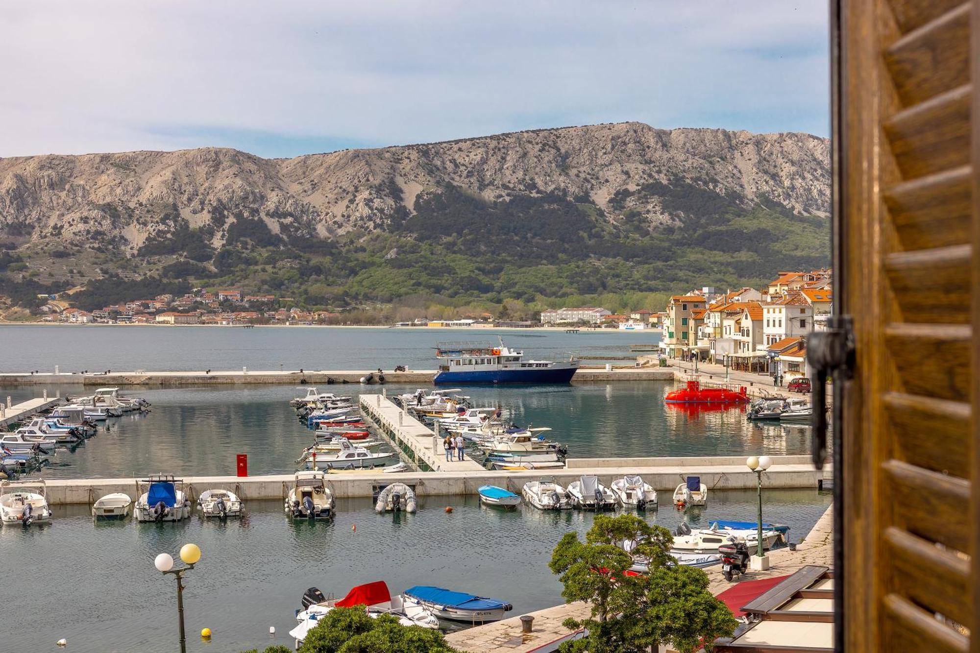 Apartments Ivo With Sea View Baška Kültér fotó